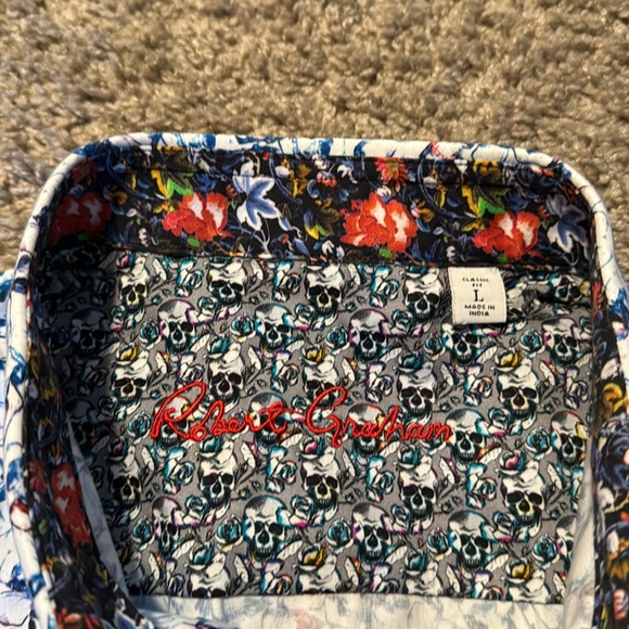 Robert Graham Skulls Button Down Shirt - Picture 3 of 4